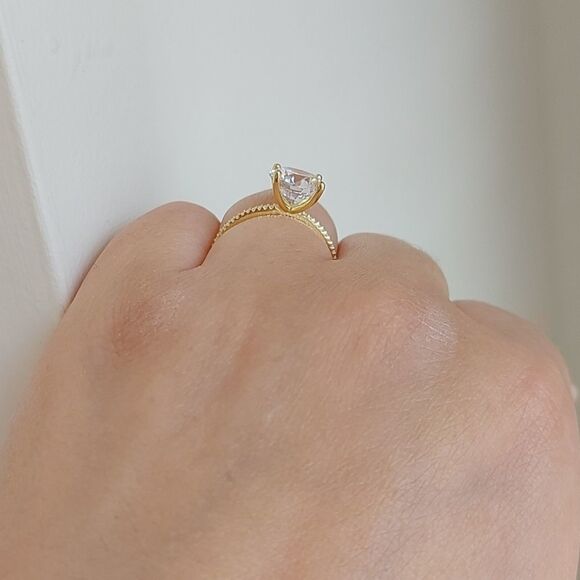 3 Carat Gold Plated Sterling Silver Ring - Picture 10 of 11